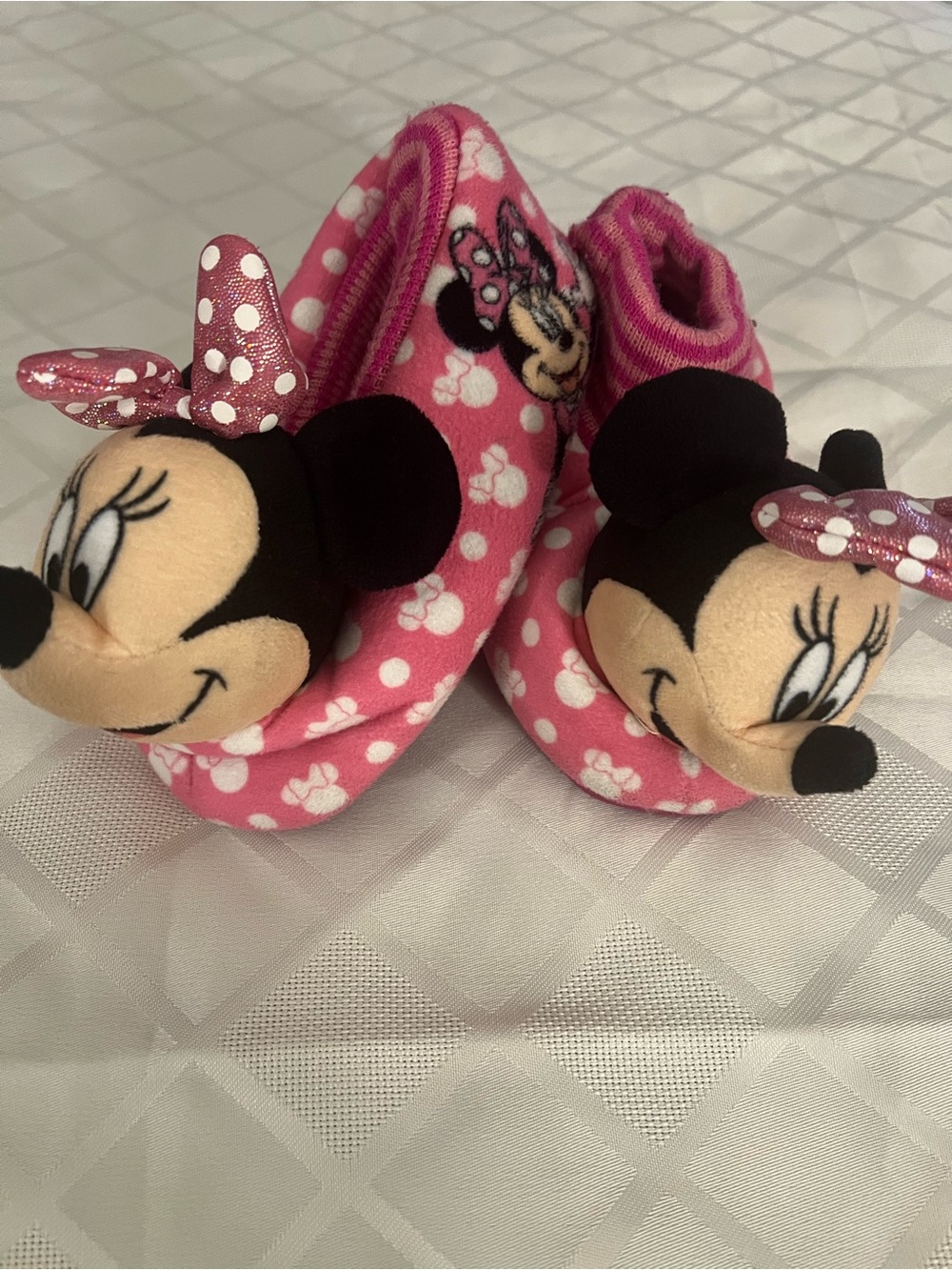 Pink Minnie Mouse Plush Baby Slippers US 11/12